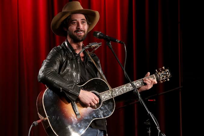 Ryan Bingham on stage